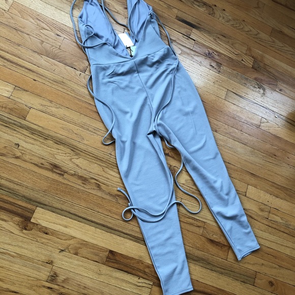 Missguided crepe jumpsuit - Picture 3 of 5